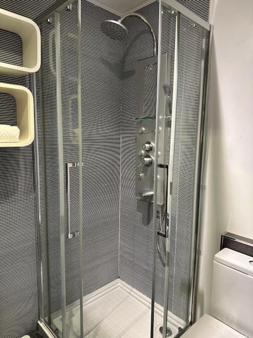 شقة Renovado Com Ac, 2 Wc Completos, Terraco E Garagem بورتو المظهر الخارجي الصورة